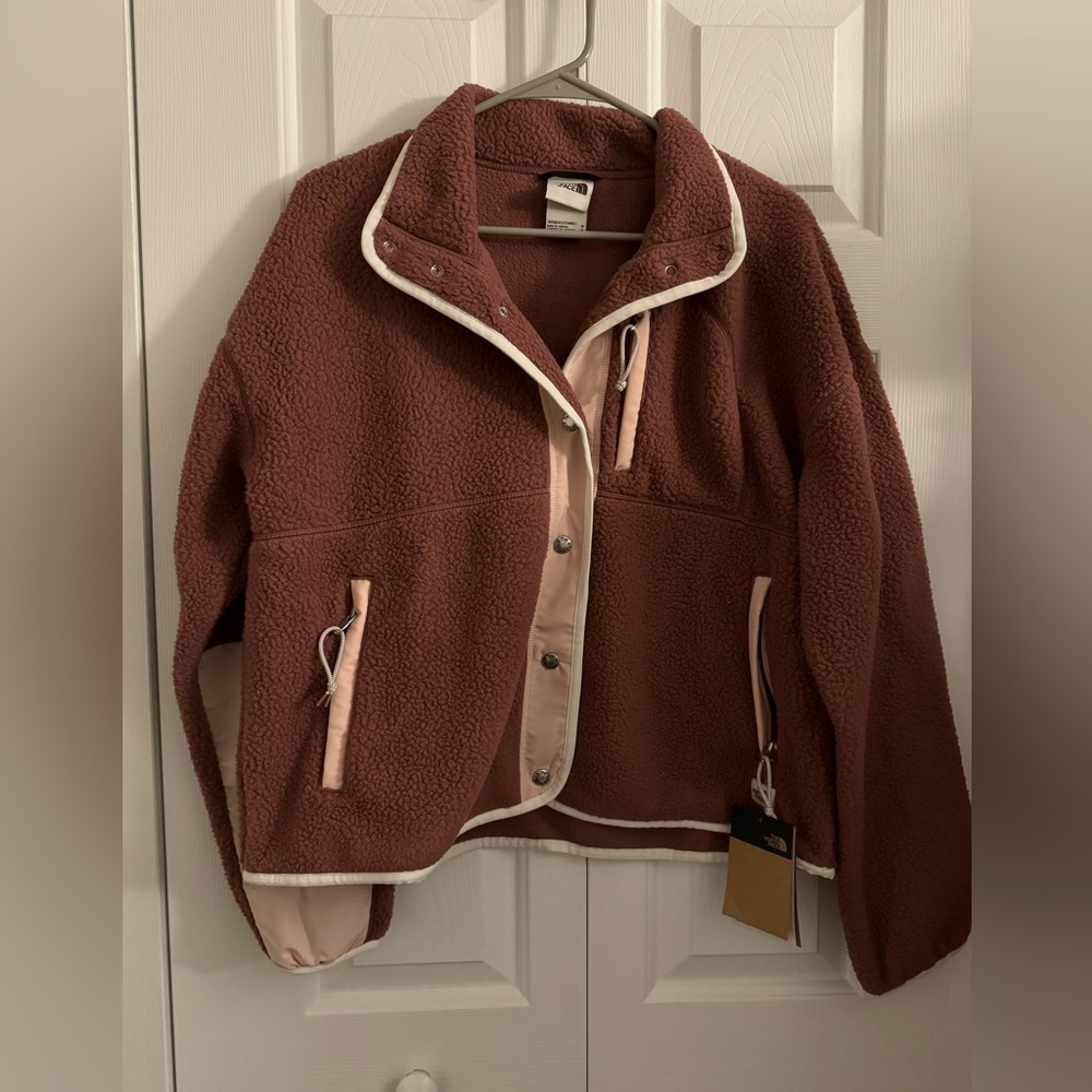 Women’s North Face Jacket